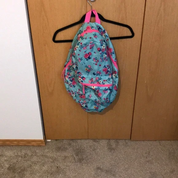 Foldable floral backpack - Picture 1 of 5